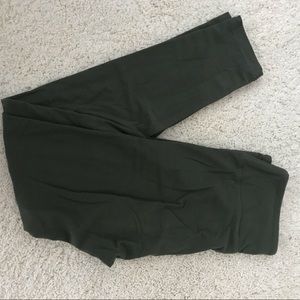 Lularoe OS solid olive legging